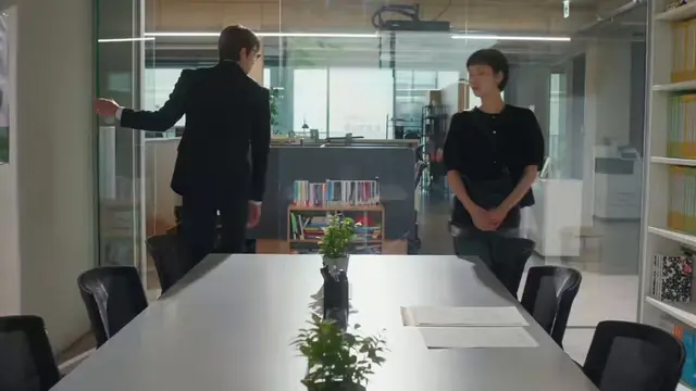 유미 이제 연하남 놀리는 재미로 살겟는데 ㅁㅊ
공과 사 구분하래서 넵 넵 몇 번 했더니
연하 개ㅐㅐㅐ서운해함 ㅜ