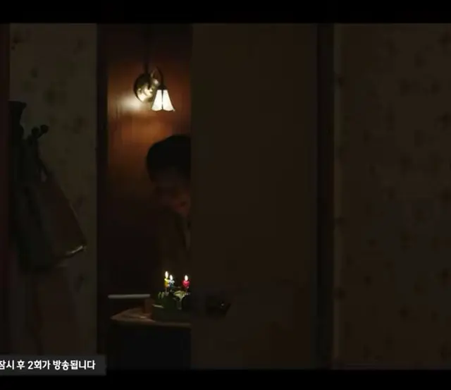 그런 평범한 다음이 우리에게 남아 있는 줄 알았다
러브미 1부 엔딩 너무 슬프다
엄마 죽었는데 아들 이시우는 죽은 줄도 모르고 바람 난 여친 잡으러 나가고 딸 서현진은 식사하면서 대못 박고 나가고