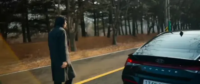 당신이 죽였다 진소백 처음에 진짜 이상한 사람인 줄 알았는데 이젠 그냥 우리 편이라 다행인 단발머리 아저씨, 은수희수 뒤치다꺼리 다 해주는 착한 아저씨 이거는 거의 뭐 아빠죠