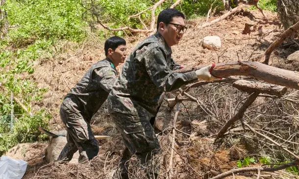 신병4 사보타주 6화 줄거리 리뷰｜박민석 VS 김현욱 결국 충돌! “너 때문이야” 밝혀진 과거