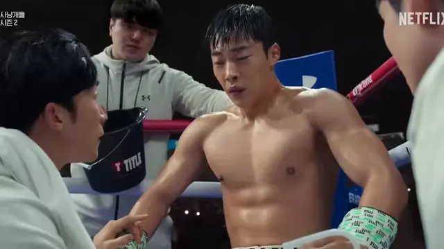 건우야, 형 봐 봐
너랑 나랑 만든 인파이팅을 믿자 우리를 믿자
3호 장전해, 형이 콜 때릴게
우진이형이었다가 코치엿다가 브로멜로하고