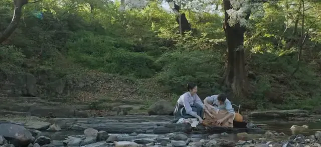 듀아아아아 세상에서 가장 아름다운 이야기는
역시 모녀의 이야기•••

남지현x서영희 배우님•• 선덕여왕 덕만(아역)+엄마 사이에서 17년만에 은애하는도적님아에서 모녀사이로 다시 만난 아름다운 이야기였슨