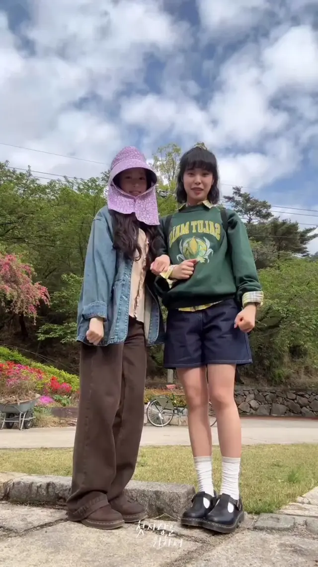 <첫, 사랑을 위하여> 1화에서 효리랑 숙이 여행을 떠나는 장면이 나왔는데 빵먹다살찐떡 유진님이랑 최윤지 둘이 컨텐츠로 첫여행 릴스 말아준 거 ㅈㅉ 감다살이야