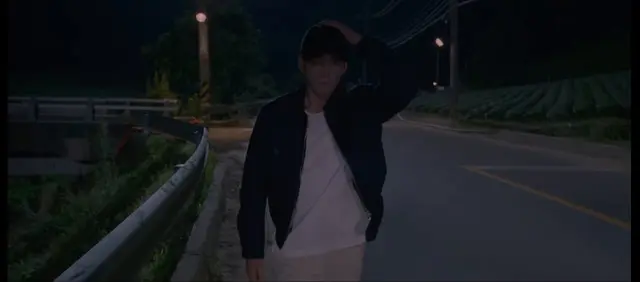 ㅅㅂ 1화부터 이도경 차에 치이고 남친 죽었는 지 확인도 못한 채 본인 신분 숨겨야해서 도망치는 김희주... 
희주는 지금 정보 1나도 없는 상태에서 의지할 유일한 사람인 남친까지 목숨을 잃을까말까할 상황이 온거라고 하,
