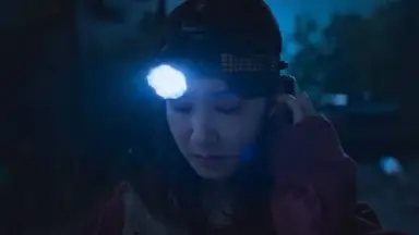 하이퍼나이프 보니까
박은빈이 진짜 살인을 기깔나게 말아줌...
이런 표현으로밖에.. 표현할 길이 없다..
죽이기 직전 괜찮다고 토닥이는 것도
묻으려 삽질할 때 나오는 밝은 음악도
정세옥한텐 살인이 정말 별 것 아닌 일이라는게 느껴짐..
약간 잔혹동화재질임