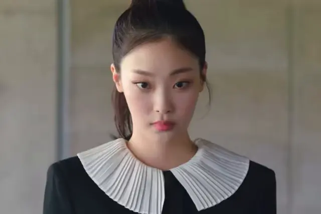 천국보다 아름다운 고냥이 사람버전 미치겠다 너무 냥이야
(빠안)
쏘냐 ?
왜 이렇게 못알아봐 ?
어머 쏘냐 맞아 ?
(새침)
근데 너 왜 엄마한테 반말하니 ?
내 맘이니까