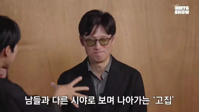 요시자와 료도 국보 촬영 들어가고 한 일주일 동안은 감독이 요구하는 게 뭔지 파악 못 했댔음 그래서 계속 고민하고 고민하다가 아마 아무리 생각해도 안 될 것 같다.. 싶어서 그때부터는 걍 대본도 안 보고 그저 그 자리에서. 느낀 것을 한다. <가 됐다고..
이상일 감독이 원하는 게 그거였을 듯