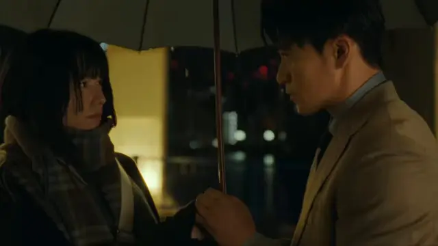 로맨틱 어나니머스 ㅈㅉ개골때리고 웃긴드라마
오구리슌이 효주언니한테 우산씌워주는 클리셰 보여주더니 갑자기 젖기싫다고 달려와서 우산뺏어감ㅅㅂㅋㅋㅋㅋㅋㅋㅋㅋㅋㅋㅋ