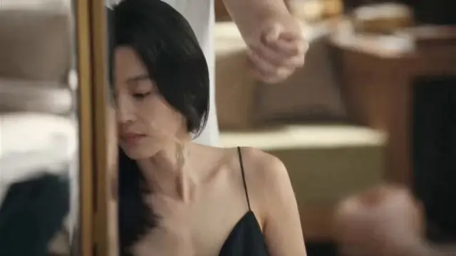 북극성 전지현 얼굴 미쳤슨;;