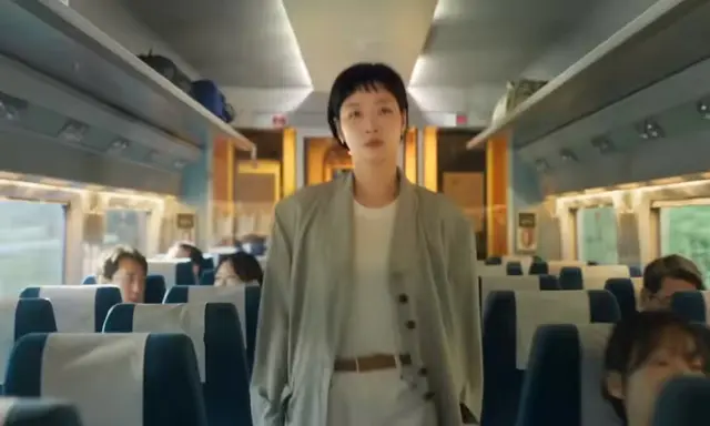 와 얘들아(0명) 윰세3 느낌개좋다 다들 윰세피자
2화엔딩이 진짜존맛도리임.. 1-2화 내내 쌓였던 분노가 터져서 앙칼지게 말하는 여자외 처음으로 대답 못하고 침만 꿀꺽 삼키는 남자
서로가 서로를 쳐다보는 슛으로 끝나는거 너무 오랜만에 맛보는 한드의맛이네  아이거지예 김고은이 말아주는 로맨스