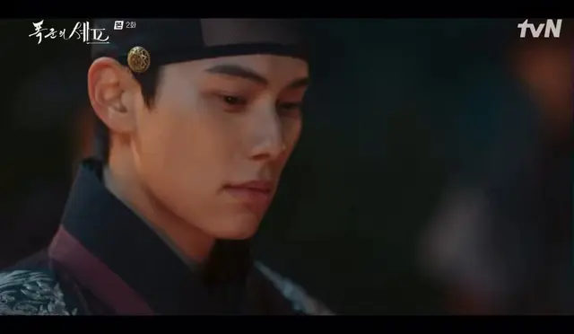 혹시 이것이냐?
네, 이거예요
이제 도망갈 이유가 없어졌구나
시키는 건 뭐든 다 할 테니까
제발 꼭 가방 좀 찾아 주세요
시키는 것은 뭐든 하겠다?
폭군의셰프 이헌 미쳤냐고ㅋㅋ 지영이 가방 찾아주는 척하다 던져버리고 ‘도망갈 이유가 없어졌구나’ 이지롤 뭐든 다 하겠다니까 눈 반짝이는 거 봐