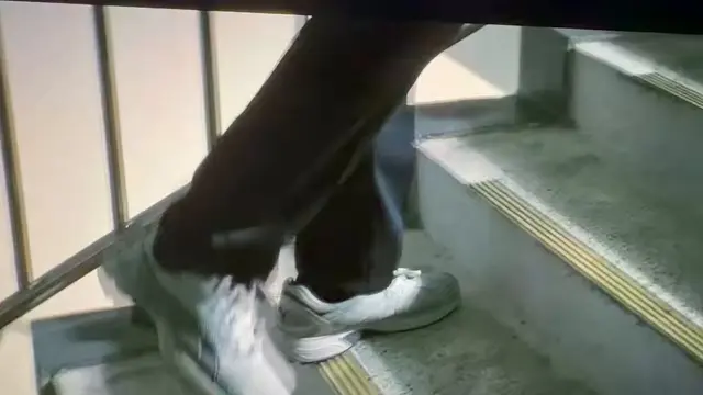 넷플릭스 참교육 이라는 드라마 웹툰이
원작이고 논란이 많았나보던데 1화 일단 봤는데 교권보호국 이란거 현시점 대한민국 교육에 현실 반영되야하는 제도라고 생각함. 학폭 가해자들 절대 갱생 안됨. 저런애들 이미지 세탁해서 연예인 되거나 대학가고 성범죄자나 살인자나 마약쟁이 되더라
