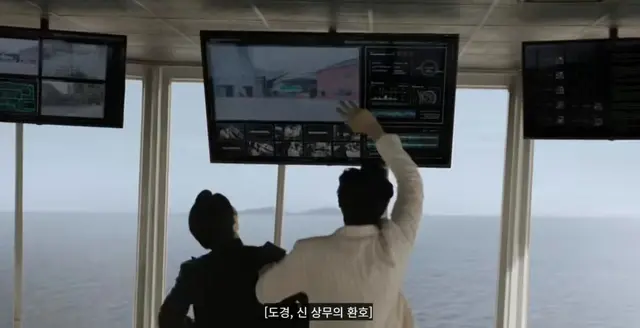 도경수 이광수를 콩콩팥팥세계관에서 보다가 조각도시에서 보니까 너무 당황스럽다 싸패들아. .