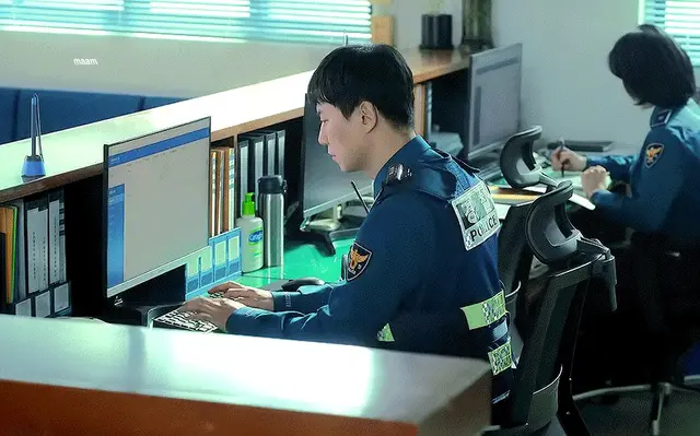 트리거에서 이부분이 제일 웃겼음ㅋㅋㅋ대체 뭘치고 있는거임 밤톨이가ㅜ