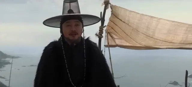 한명회하면 관상의 이 마지막 장면이 생각나
관상가에게 목이잘릴 팔자라는 소리를 듣고 평생을 조심하며 살아온 한명회는 4명의 임금을 모시고 73세로 사망했음
죽으면서 나는 목이 잘리지 않았다고, 관상쟁이가 틀렸다며 자위했지만
갑자사화 때 무덤이 파헤쳐져 목이 잘린뒤 한양에 그 목이 내걸림