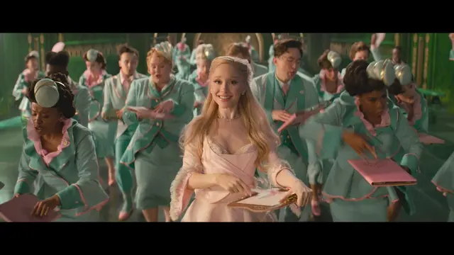 위키드 12편 같이 찍었는데 글린다행진곡(그냥 내가 이렇게 부름)붐 올 거 어떻게 알고 리프라이즈 찍어둔 거 감다살