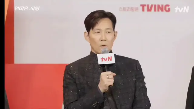 얄미운사랑 임지연이 자꾸 자기 꽂아줬다고하고 구박한다고하고 먼저하자고했다고하고 계속 떠넘기는데
좀 보기시러짐... 옆에 까마득한 후배이고 같속이기도한데 무안할걸 뻔히 알면서...
솔직히 먼저 하지고했어도...좀 그랴
#얄미운사랑