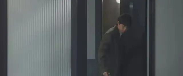 경도를 기다리며

기자로 사회생활 하면서 이런인간저런인간 다 본 이경도가 진상 대우하는 것 볼 사람,,
