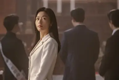 전지현·강동원 '북극성', 공개 하루 만 한국·일본 1위...글로벌 톱10 진입