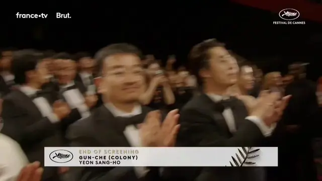 군체 상영 후 칸에서 기립박수 환호성 받는 구교환 너무너무 축하해 ˵˵
