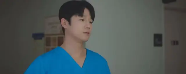 - 가긴 어딜가. 잊지마.
사돈처녀 빚이 오천이에요~ 잊지마요.
내일 꼭 보자, 오이영.
갑자기 쓱 다가와서 속삭이는 것부터
무거운 가방 들면서 대사, 멀어지는 도원을
빤히 쳐다보는 이영
언슬전 도원이영 되는 거야???
이거 하나하나 사랑의시작점 이잖아!!!!