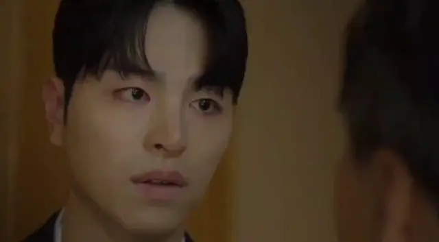 #단죄 개인적으로 칭찬할만한 드라마라 생각되는데,잘 나가다가 한번씩 이런 말도 않되는 사극톤 대사는 뭐지?도대체 작가 뭔 생각으로 이런 톤?'각오는 됐느냐?'오우...이거 연기한 저 배우분도 참...