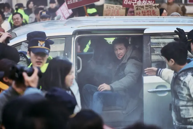 베테랑2 후기 등장인물 영화 리뷰 포토 넷플릭스 보기전 한번 생각해보자