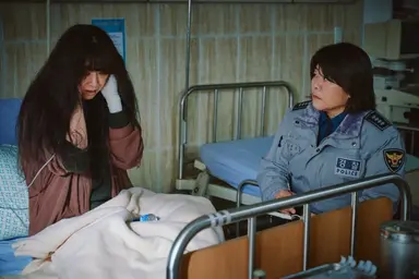 정려원·이정은의 '하얀 차를 탄 여자', 어떻게 TV단막극서 영화가 됐을까