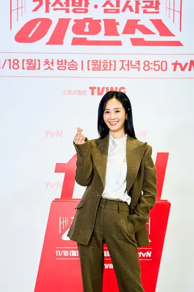 소녀시대 유리, "작품 위해 벌크업"...얼마나 달라졌나 (이한신)