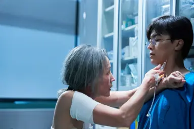 전체 좌석판매율 1위 '파과' "개봉관 늘려달라" 2030 관객들의 압도적 지지