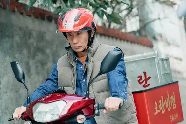 '오십프로' 신하균, 가족보다 임무 택했다...허성태와 대치 '최고 6.1%'