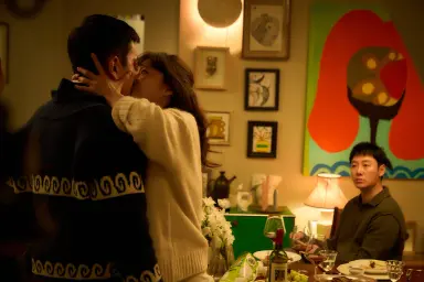 하정우 '윗집 사람들' 韓영화 예매율 1위 수성...입소문 상승세