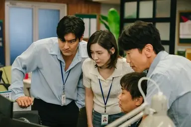 동화작가의 '19금' 소설 창작기...영화 '동화지만 청불입니다'