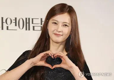 '19금' 사극 '춘화연애담'..."여성들의 연대 도드라지는 작품"