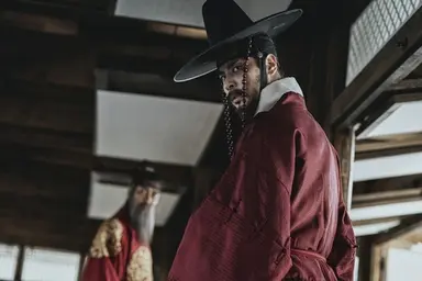 전,란' 박정민 "내가 양반, 강동원이 몸종...재밌는 그림이죠"