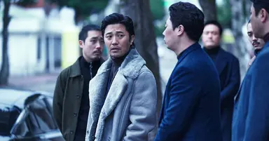 시즌2로 또 터졌다...공개되자마자 넷플릭스 '2위' 찍은 280만 한국 영화