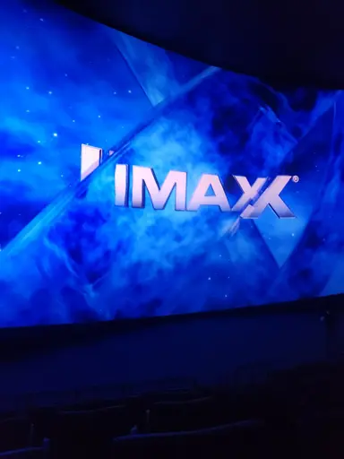 귀칼 후기 : 처음부터 끝까지 그냥 액션 미쳤음. 기유 젠이츠 매드무비 개쩔음. 그리고 아카자 썸타고 연애하고 결혼하는 거 몰래 훔쳐보는 기분임. 순애가 세상을 지배한다. 근데 도우마 개시벌 스레기새끼..서사도 없는 새끼. 근데 잘생겨서 봐줌...나중에 벅벅 닦아먹고 싶달까.. 다시 보고 싶다... 아..