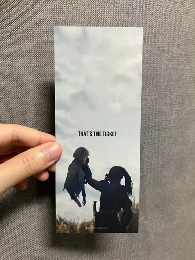 <프레데터 : 죽음의 땅> 후기

이제 확실히 깨달았다.

크리쳐물의 스토리가 주야장천 휘둘러대는 액션의 발사대로 전락해버리면 그냥 피로하기만 하고 제 취향이 아니란 걸...

작년에 개봉한 <고질라 X 콩 : 뉴 엠파이어>와 비슷한 감상.

다만, 사운드 믹싱은 아주 훌륭하고 전체적인 때깔도 굿!