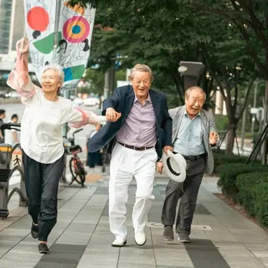 아니 <사람과 고기> 이 셋이 고기먹고튀는 하이스트 무비인거 왜 아무도 말 안해줬는데......