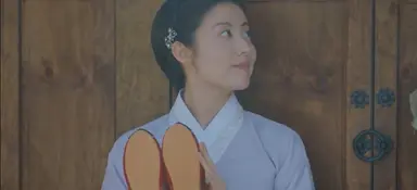 은애하는 도적님아 1-2화 후기

여러분 이거 대본 괜찮아요 같이 봐요
여주가 낮에는 의녀 밤에는 홍길동인데 강단있는 백구 그 자체고 남주는 홍길동 잡으러 다니다가 지금 혼자 입맞춤은 괜히해서 찍고 있음 둘 케미도 조음( ◠‿◠ ) 잔잔하게 재밌고 안 지루하고 엔딩 잘 말고 시간순삭임 드가자