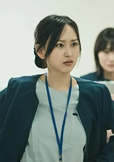 착한사나이 박씨네 진짜 골때리네
어떻게 조합이 이래
첫째 박석경 (오나라)
둘째 박석철 (이동욱)
셋째 박석희 (류혜영)
부모님이 걍 인생을 잘못 살아온 것 같음
근데 당연함 깡패집안임