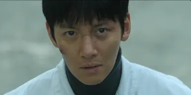 Disney+ <조각도시> 1-4화 후기

영화 <조작된 도시>에 비해 내용이 훨씬 어두움
인물 위주의 서사로 다음 화를 위한 빌드업의 느낌
빠른 전개+입체적인 캐릭터+적절한 BGM
다음 화가 궁금해질 정도로 엔딩을 너무 잘 뽑음
지창욱×도경수가 꼭 맞는 캐릭터를 입은 것처럼
연기를 너무 잘함