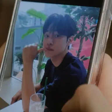 서초동에 나온 강유석 남친짤/류혜영 여친짤 에반데p..