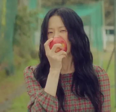 아 사마귀 진짜 너무 기대돼...
무슨 시놉시스가 사람 5명 죽인 연쇄 살인마 고현정<근데 그녀의 아들 장동윤이 20년 후에 형사가 되어서 그녀를 모방 범죄하는 살인마를 잡기 위해 증오하는 엄마랑 공조함 <임 글고 감독이 변영주 감독님임 진짜 앙소리 나와...