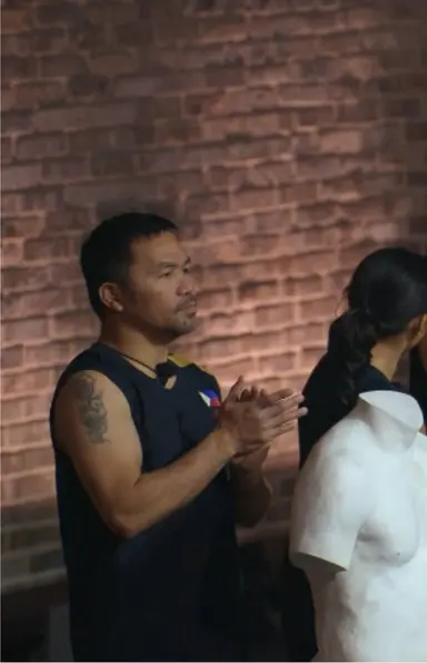 우승 상금에 무덤덤한 아시아 피지컬100 참가자.jpg

그것은 바로 매니 파키아오...
추정 순자산 3150억 이상... 그냥 노년을 즐기러 나오신것