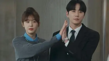 <신입사원 강회장> 이준영 x 이주명 듀오 포스터 느낌 ㄹㅇ 좋고 케미도 좋고 얼합도 같그라 편안한데 드라마에서 부녀 사이라 씨피로 퍼먹지 못한다는게....