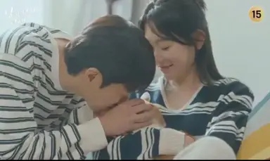 냥육권전쟁(단막)
넘귀여웠쓴. 단만극이라는 짧은시간적 제한에서
서사나 캐릭터를 설명할 시간이 부족한데
두준슬기라는 케미가 이걸꽉꽉 채워준다
1회성이기엔 너무 아쉽고 뭐 이런 맞춤형 단막극커플이 다있지? 재밌었쓴