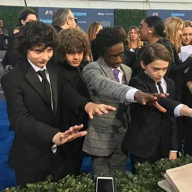 기묘한이야기 10년된 시리즈인 거 확느껴지는이유......... 배우들이ㅈㄴ잘큼..