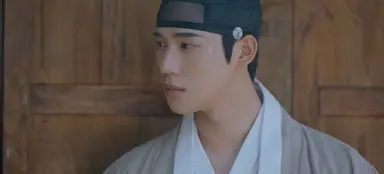 은애하는 도적님아 1-2화 후기

여러분 이거 대본 괜찮아요 같이 봐요
여주가 낮에는 의녀 밤에는 홍길동인데 강단있는 백구 그 자체고 남주는 홍길동 잡으러 다니다가 지금 혼자 입맞춤은 괜히해서 찍고 있음 둘 케미도 조음( ◠‿◠ ) 잔잔하게 재밌고 안 지루하고 엔딩 잘 말고 시간순삭임 드가자
