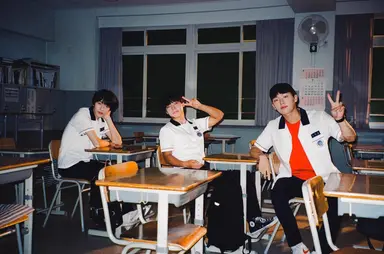 약한영웅 보자
친구 되는 과정 개감동적으로 보다가
빠갈나는 우정 잡고 같이 울자